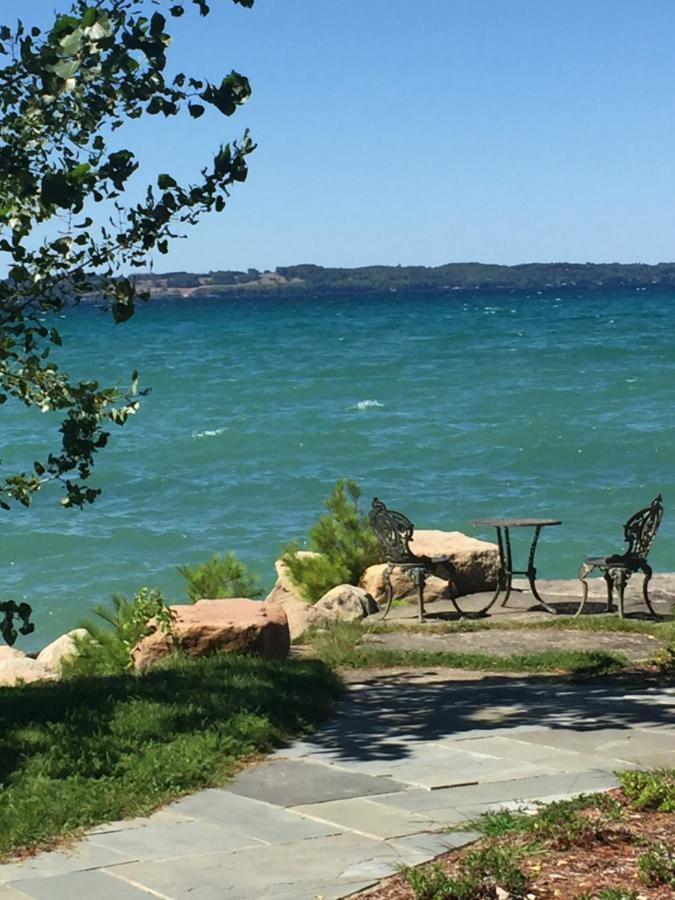 The Spring Lighthouse B&B Elk Rapids Exterior foto